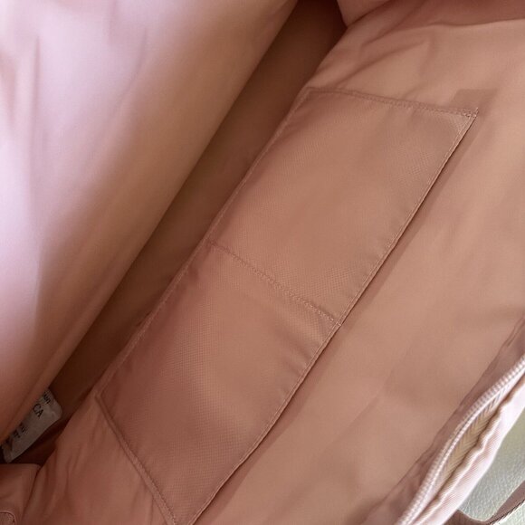 Victoria's Secret Quilted Duffle Bag Pink Zinc Weekender Gold Logo Zipper Pocket - Picture 6 of 7